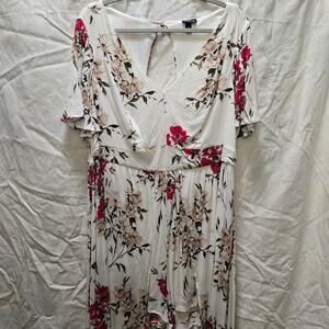Torrid V-neck white floral flutter sleeve romper dress size 18